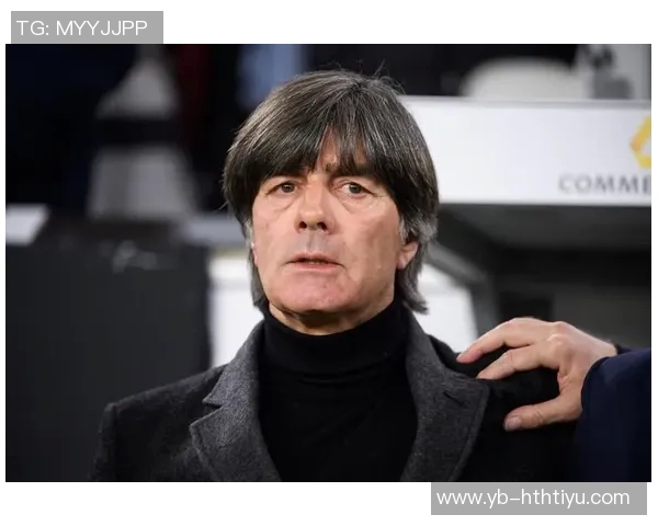 勒夫表示基米希若能胜任中场核心将被安排在右路位置 勒夫表示基米希若能胜任中场核心将被安排在右路位置