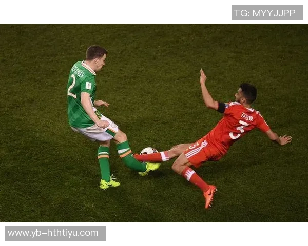 小仓幸成边线抢球铲飞叙利亚球员比赛火药味十足引发观众热议